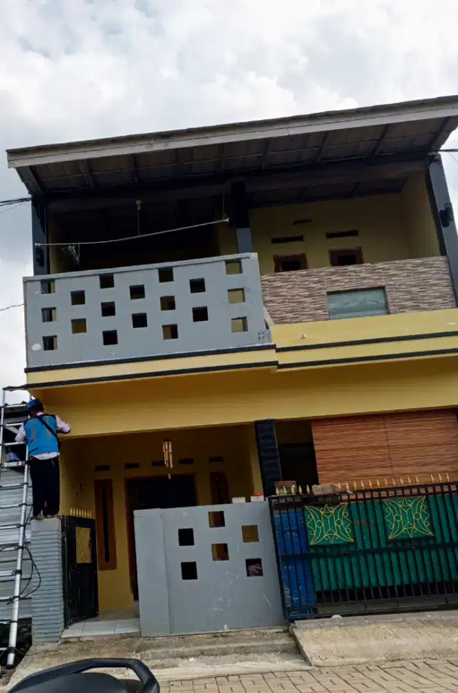 Dijual rumah 2 lantai