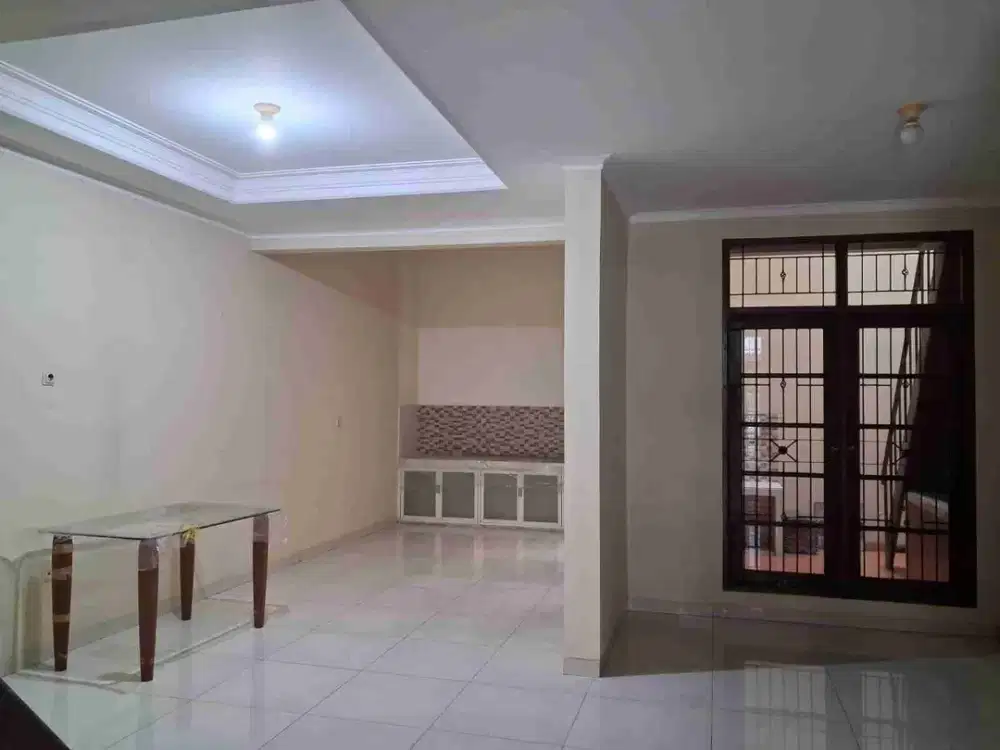 Dijual Rumah Di Sektor 1E Gading Serpong Siap Huni