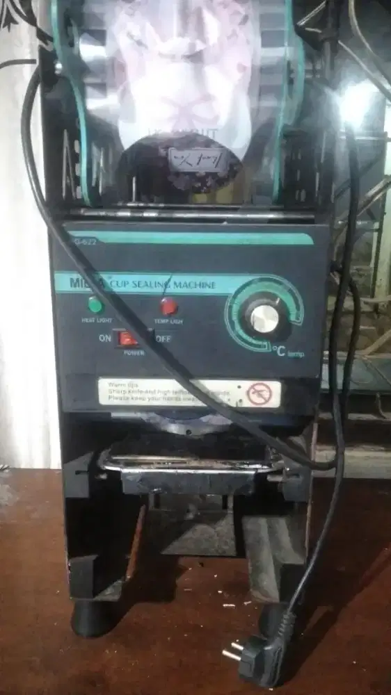 Manual cup Sealer Milea