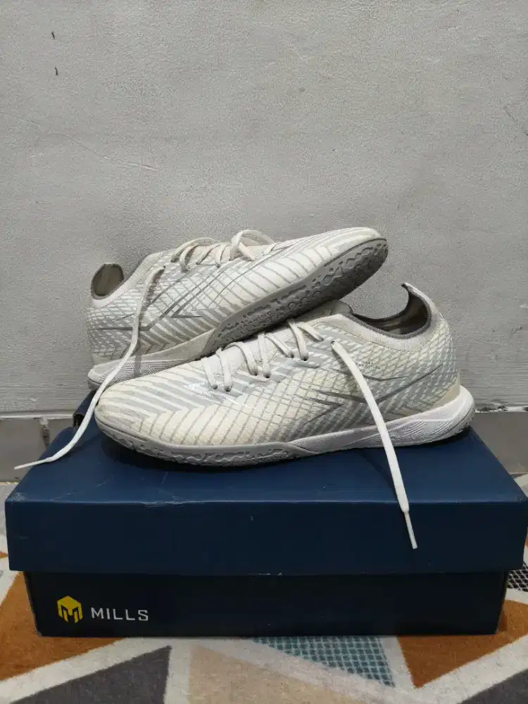 Sepatu Futsal Mills Xyclops Helios Baru Dipakai 2x