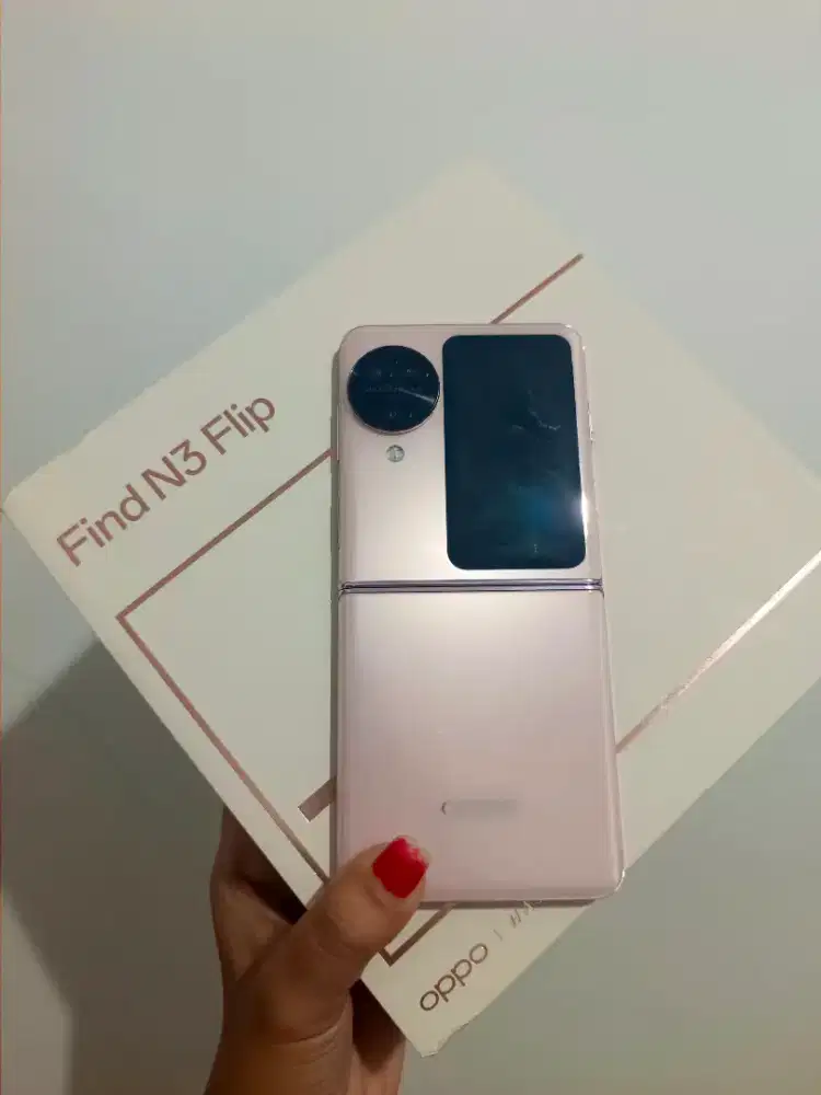 Oppo Find N3 Flip Nominus