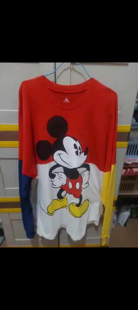 Kaos Longslevee Mickey mouse vintage