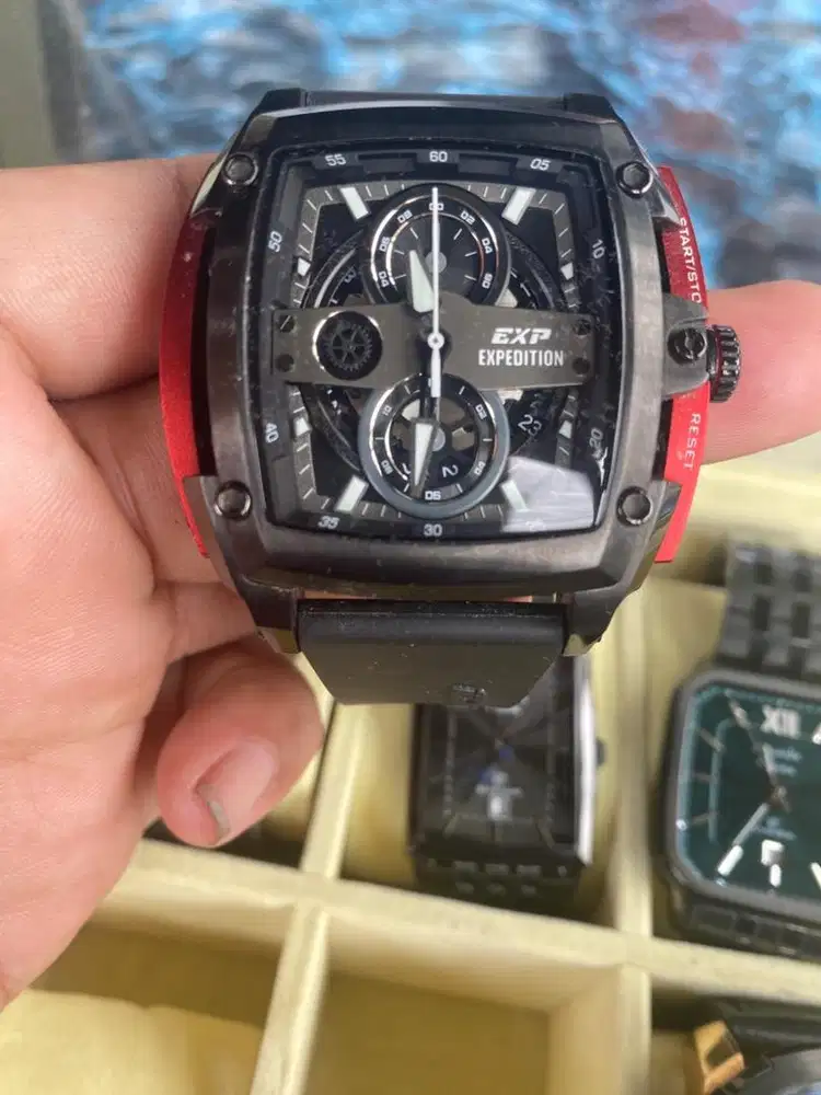 Jam tangan Expedition