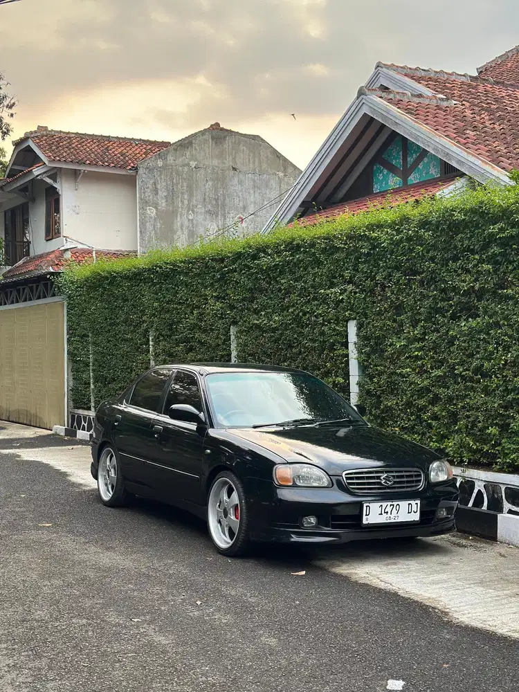 Baleno tahun 2002 sunroof pajak isi/tt motor, mobil cash boleh