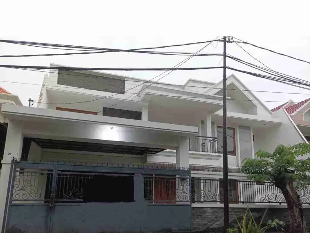 Disewakan Rumah  Manyar Tirtoyoso Surabaya Cocok untuk Kantor / Praktek Dokter / Bimbingan Belajar