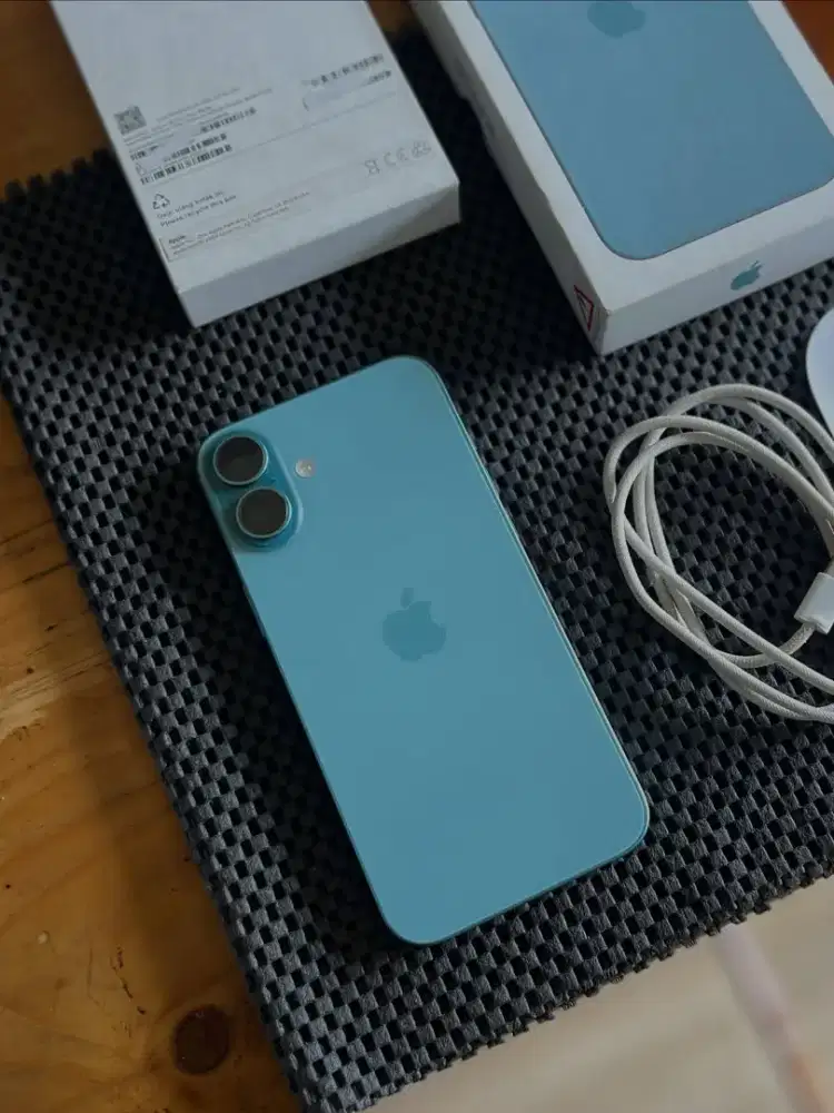 Iphone 16 plus 128gb teal