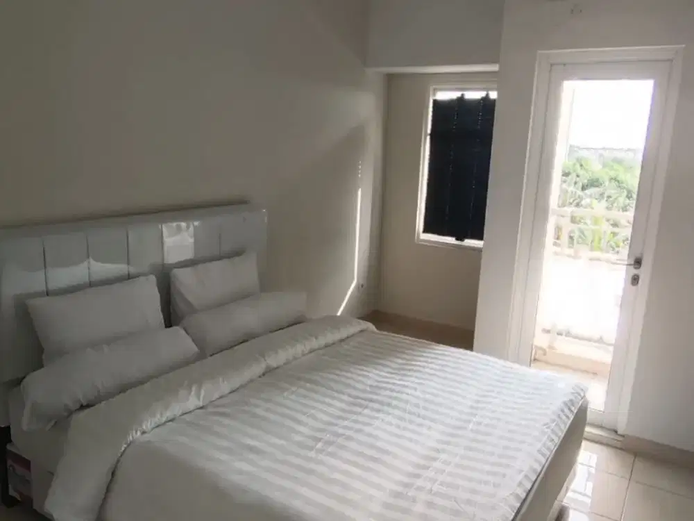 Dijual Murah sekali apartemen spring lake sumarecon bekasi