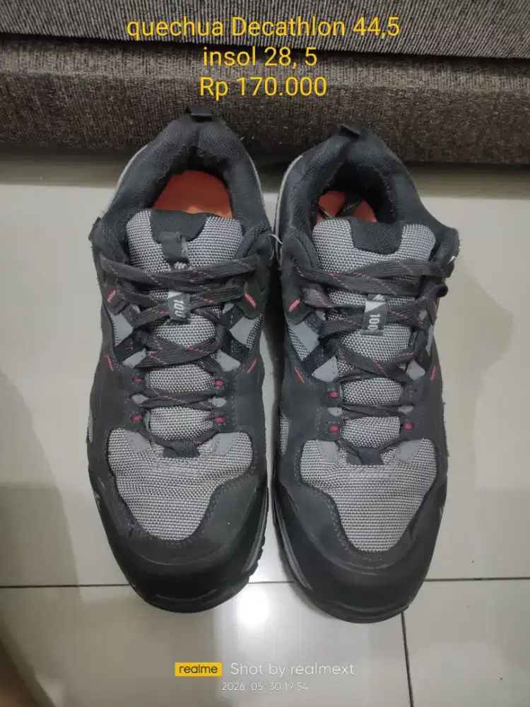 Sepatu outdoor seken
