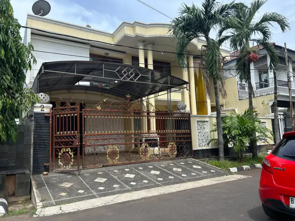 Disewakan Rumah Mewah Strategis di komplek elite Jaka Permai Bekasi Barat
