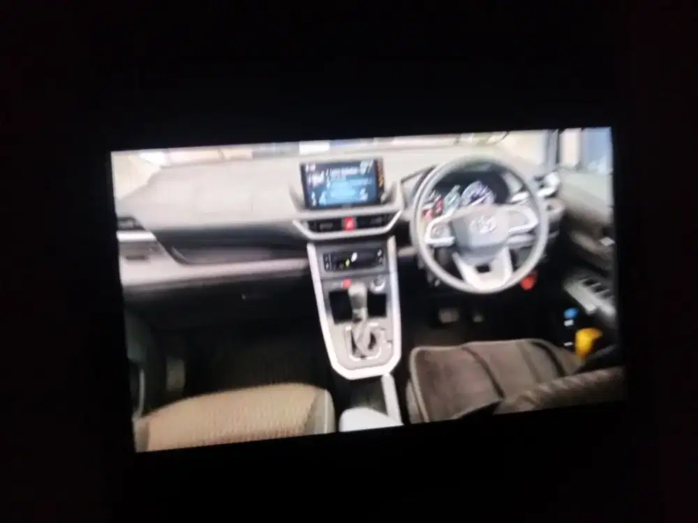 Toyota Avanza 2022 km 12 rb