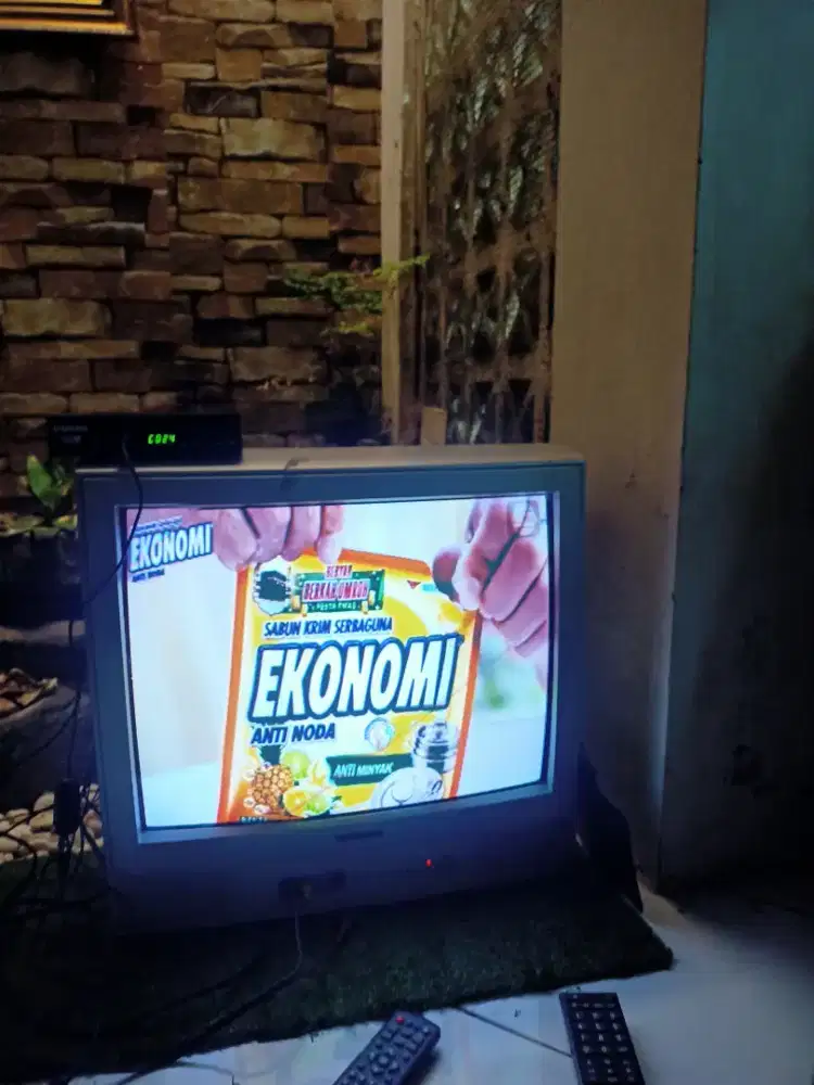 DIJUAL TV TABUNG  21 + STB