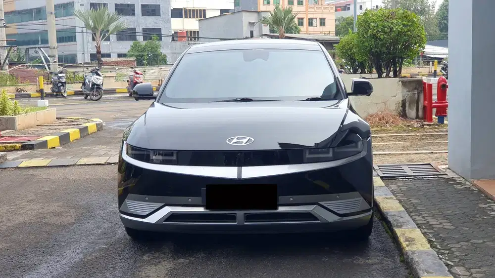 Hyundai Ioniq 5 Long Range Signature EV AT Hitam 2023 Like New Record