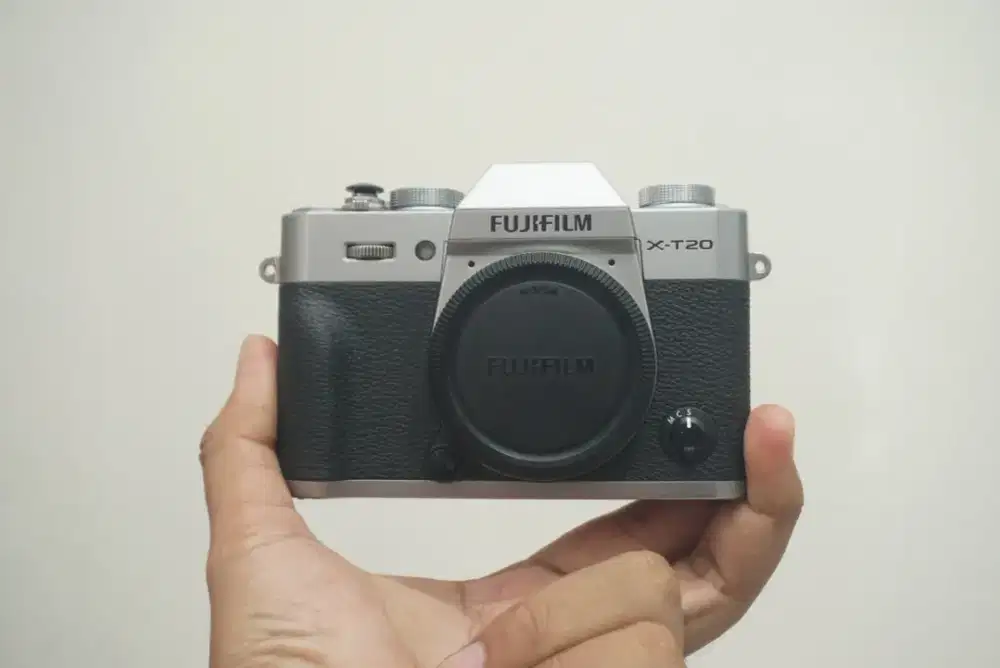 FUJI XT20 SC 4xxx X-T20 BODY ONLY XT 20 BO FUJIFILM Mirrorless Kamera