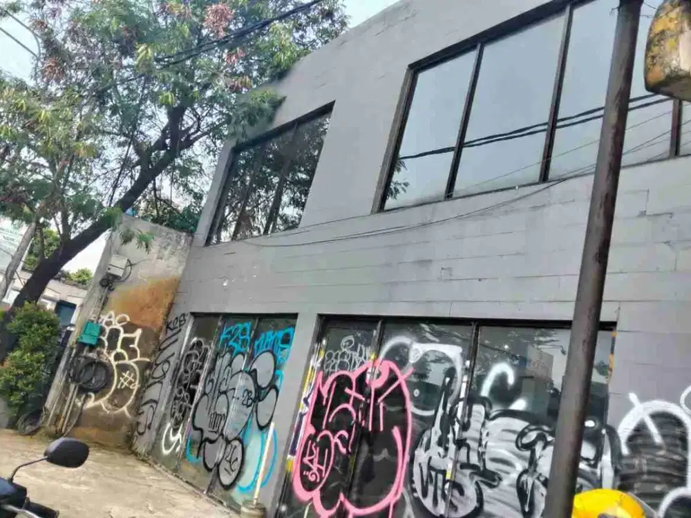 DISEWAKAN RUKO GANDENG AKSES SANGAT STRATEGIS PERBATASAN JAKSEL DAN JAKTIM TB SIMATUPANG