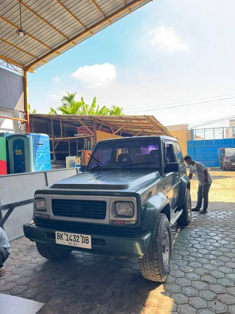 Daihatsu Taft 2.8 F73 4x4 Diesel Manual Tahun 1996