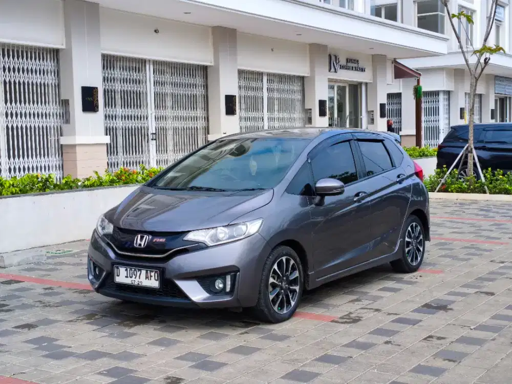 Jazz RS Manual 2017 Warna Grey