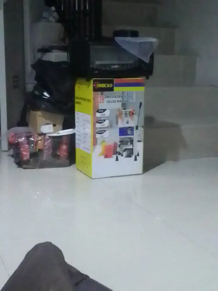 Baru Mesin cup air buat es teh coffe dsb

Segel baru.

Lok Bektlim