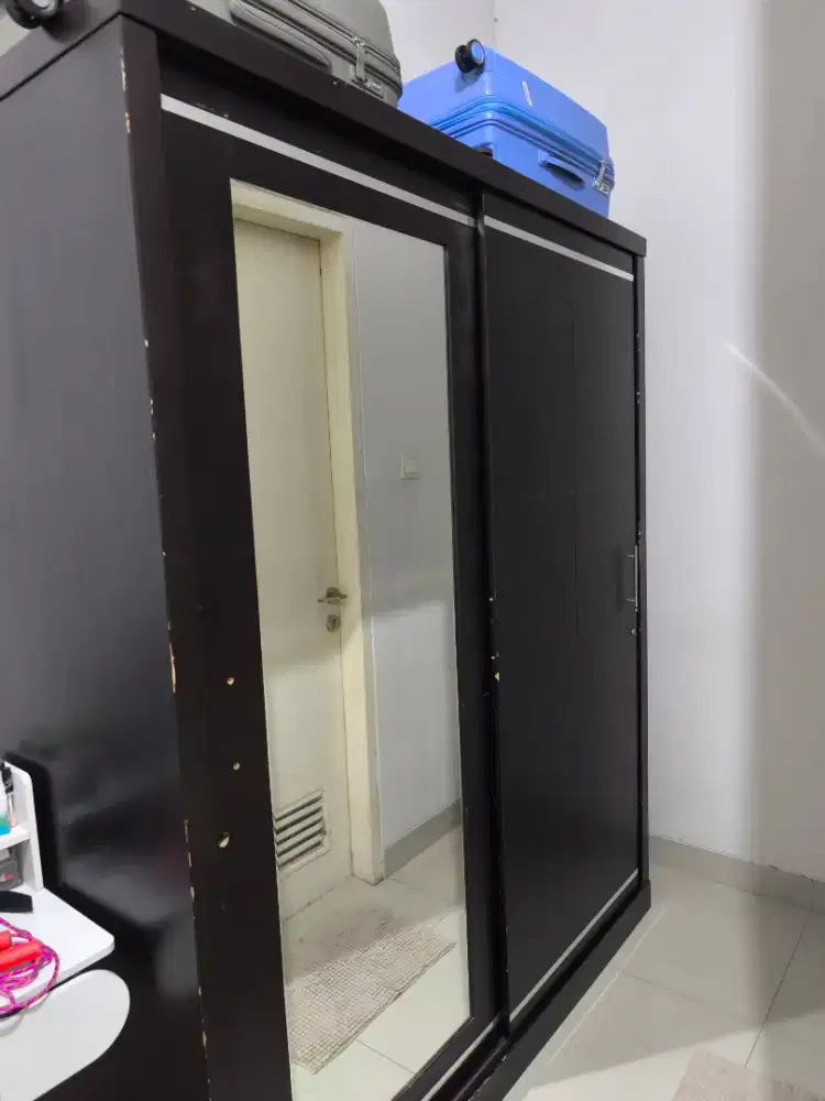 Dijual Lemari Pakaian