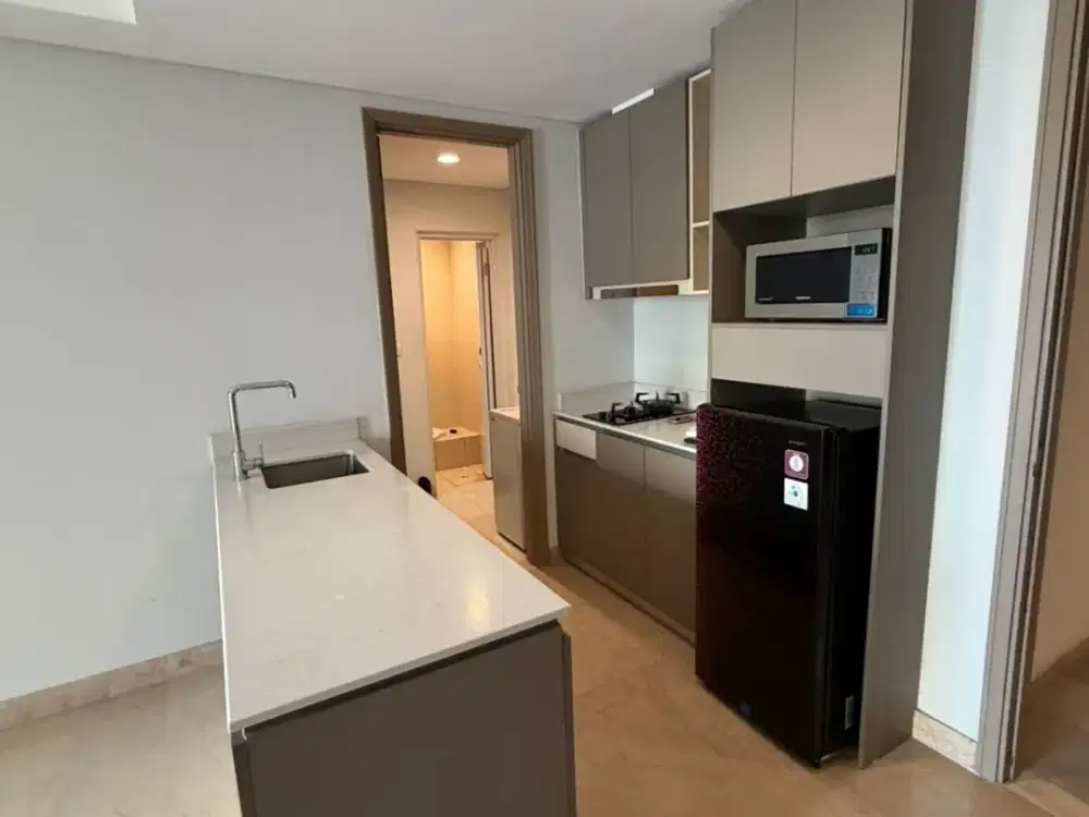 Disewa Apartemen Gold Coast 2BR, 90m2, Standard Developer