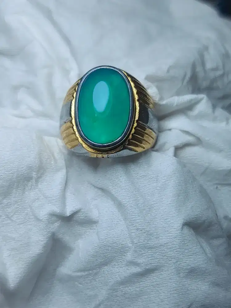 Cincin batu bacan gulao