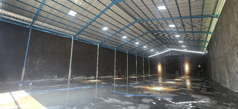 DI SEWAKAN GUDANG BARU DI WOLTER MONGINSIDI - SEMARANG TIMUR