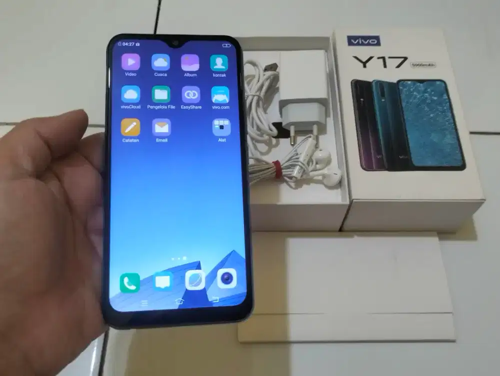 BUTUH UANG VIVO Y17 RAM 8GB / 256GB 4G LTE 6.35in Fingerprint 5000Mah