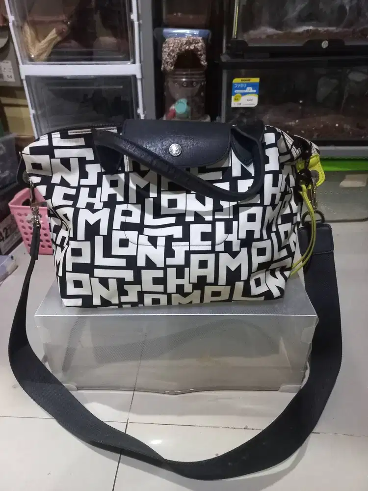 Tas Long Champ kondisi baik dan masih seperti baru