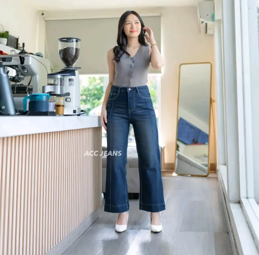 Celana highwaist loose jeans wanita kulot garis lipat lebar straight