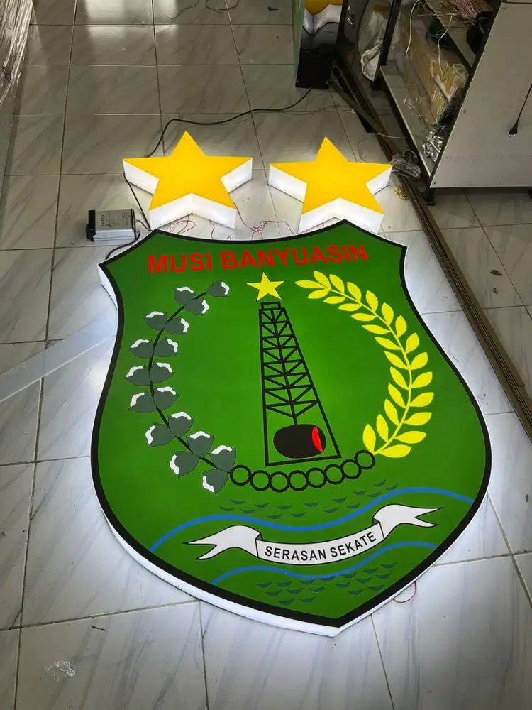 Logo Neon Box Huruf Timbul Akrilik Bandung