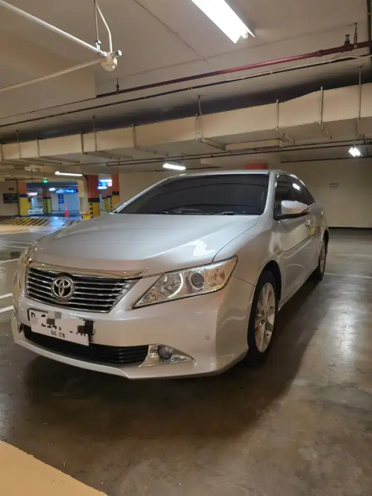 Toyota Camry 2.5 V 2013 AT istimewa
