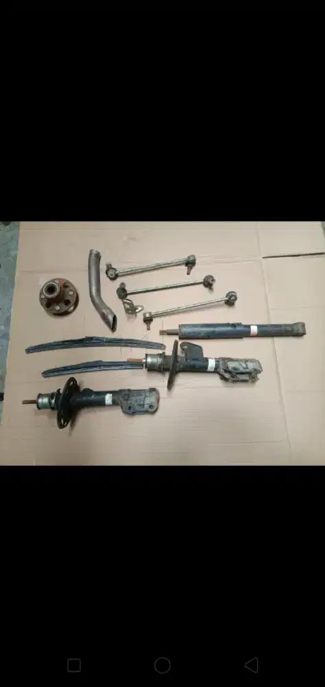 Di jual  shock depan 2 shock belakang1 , dll wa dan hp asli dan ori