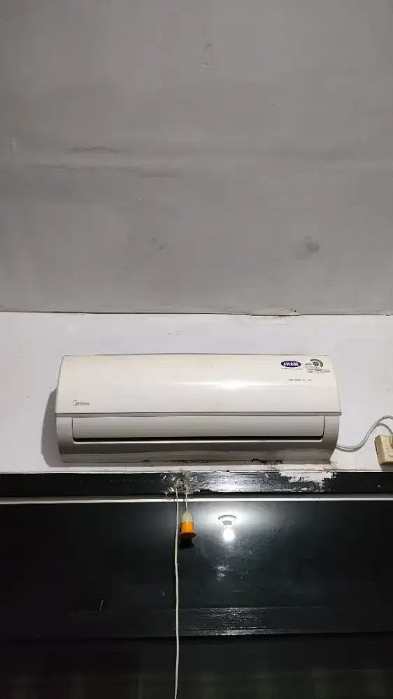 AC MIDEA 1 PK GOOD CONDITION