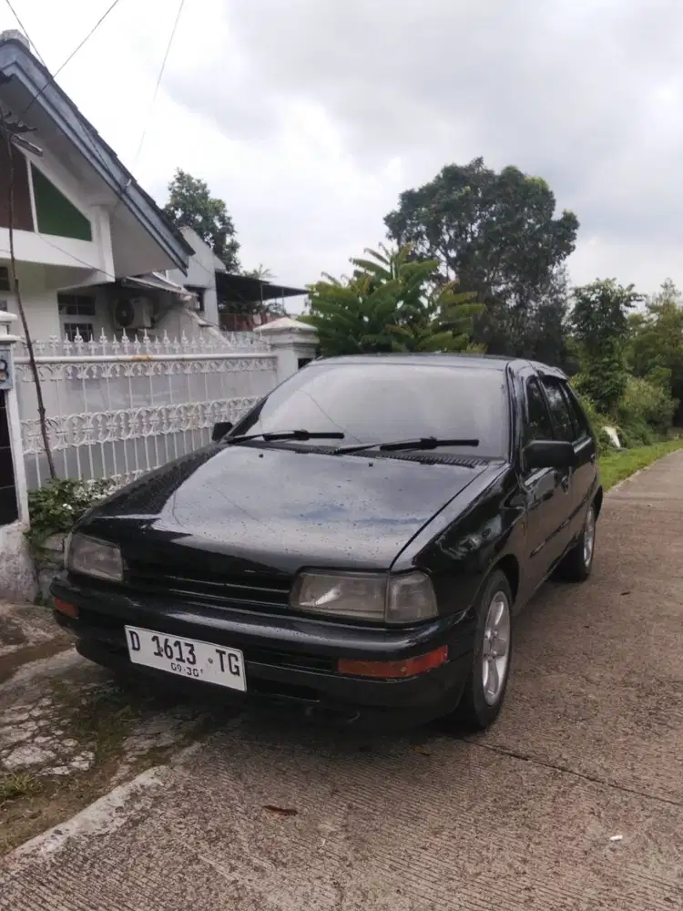 Daihatsu Charade CX 89