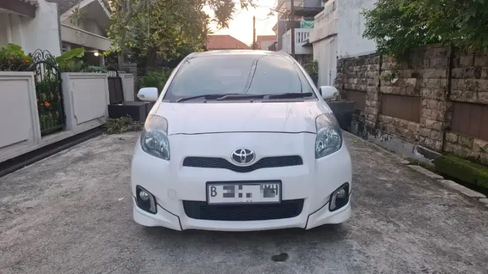 TOYOTA YARIS S TDR SPORTIVO 2012