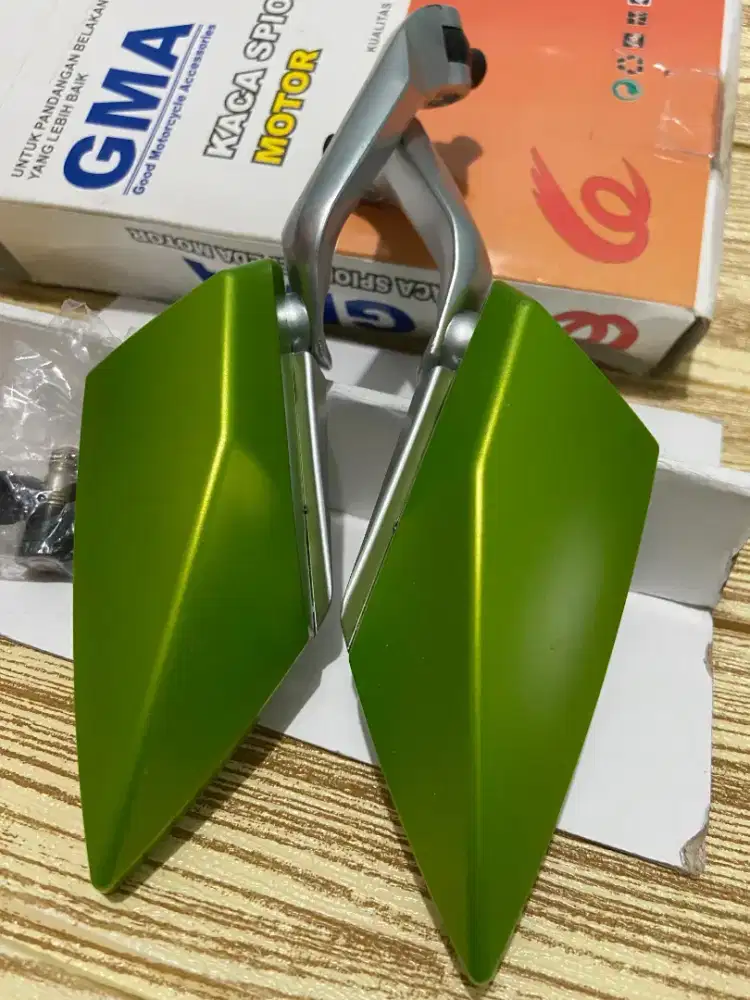 Spion Variasi motor universal drat 12/14 merk GMA warna hijau muda