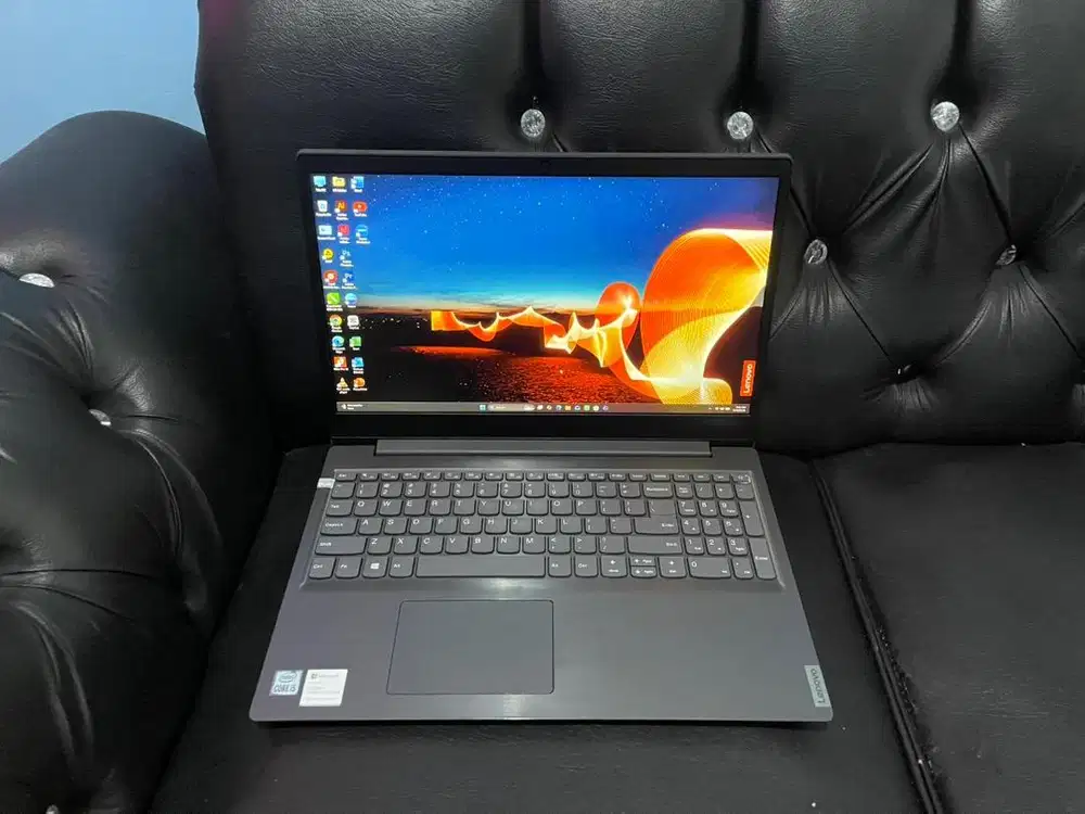TERIMA JUAL BELI LAPTOP BEKAS MACBOOK SEMUA MEREK LANGSUNG KE LOKASI