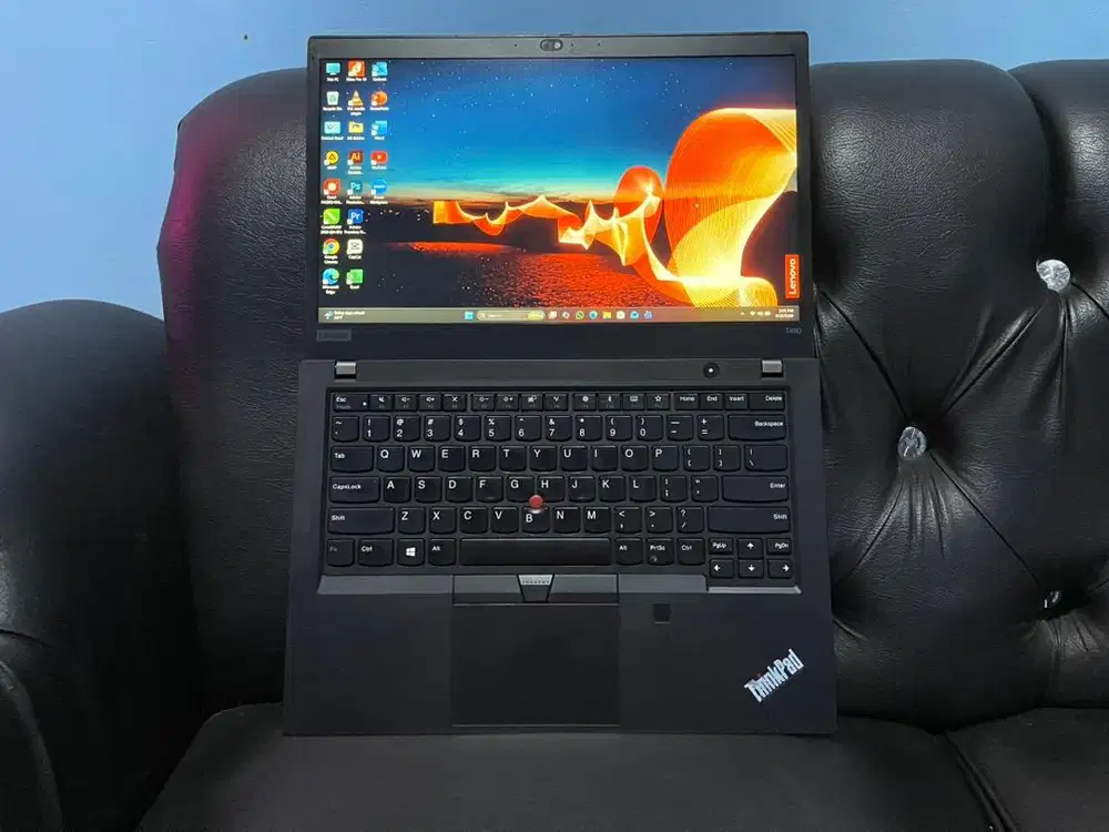 TERIMA JUAL BELI LAPTOP BEKAS MACBOOK SEMUA MEREK LANGSUNG KE LOKASI
