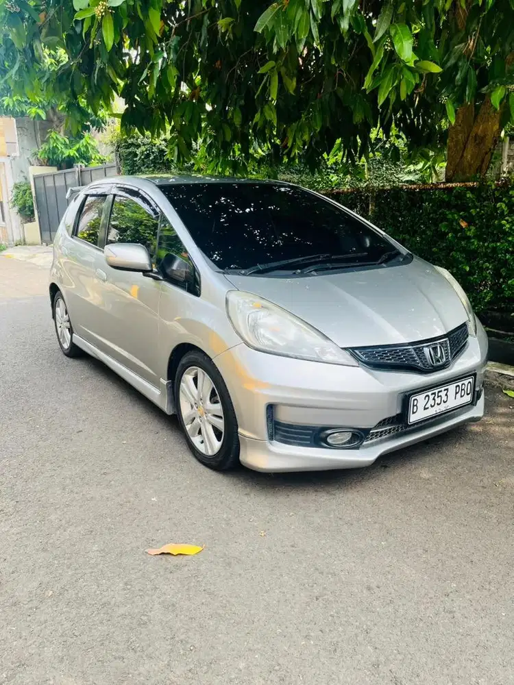 jazz rs tahun 2012 silver full orisinil