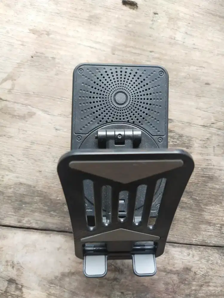 Speaker bluetooth dengan holder hp