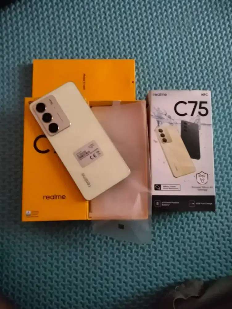 Realme C75 ram 8+16/256 gb