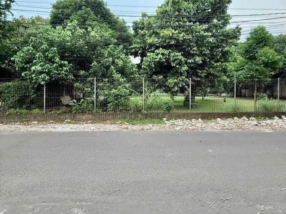 Tanah Murah Luas 3000 meter hanya 4.5Jt Permeter di Menjangan Ciputat Dekat Ke Bintaro. Cocok Untuk Townhouse, Gudang, Dll. Dekat ke Jalan Raya Nego BU sampai Jadi