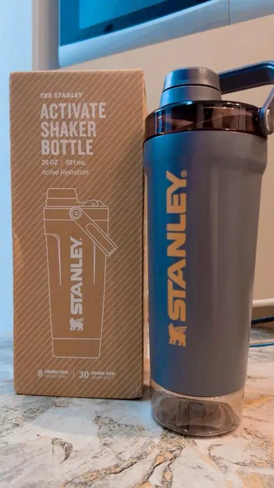 STANLEY SHAKER GREY