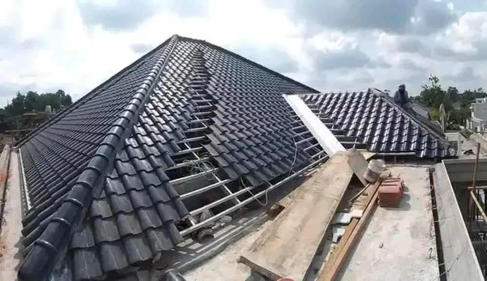 Pemasangan rangka baja ringan