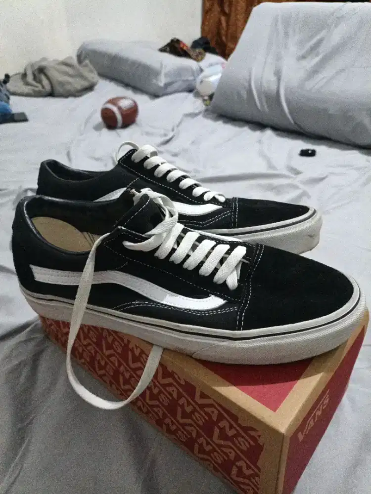SEPATU VANS ORIGINAL (SEPERTI DI FOTO)