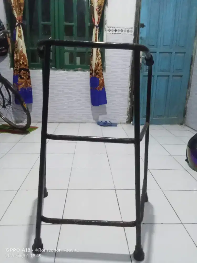 Alat bantu jalan