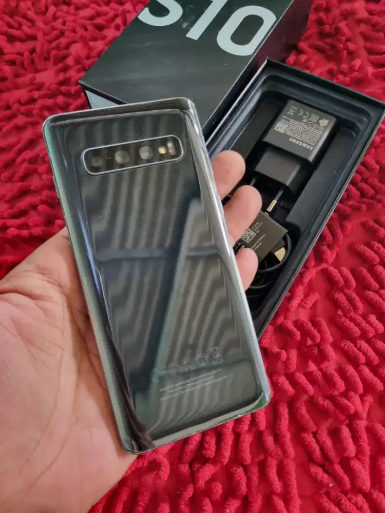 Samsung S10 NFc ram 8+8/128 amoled curve mulia fullset