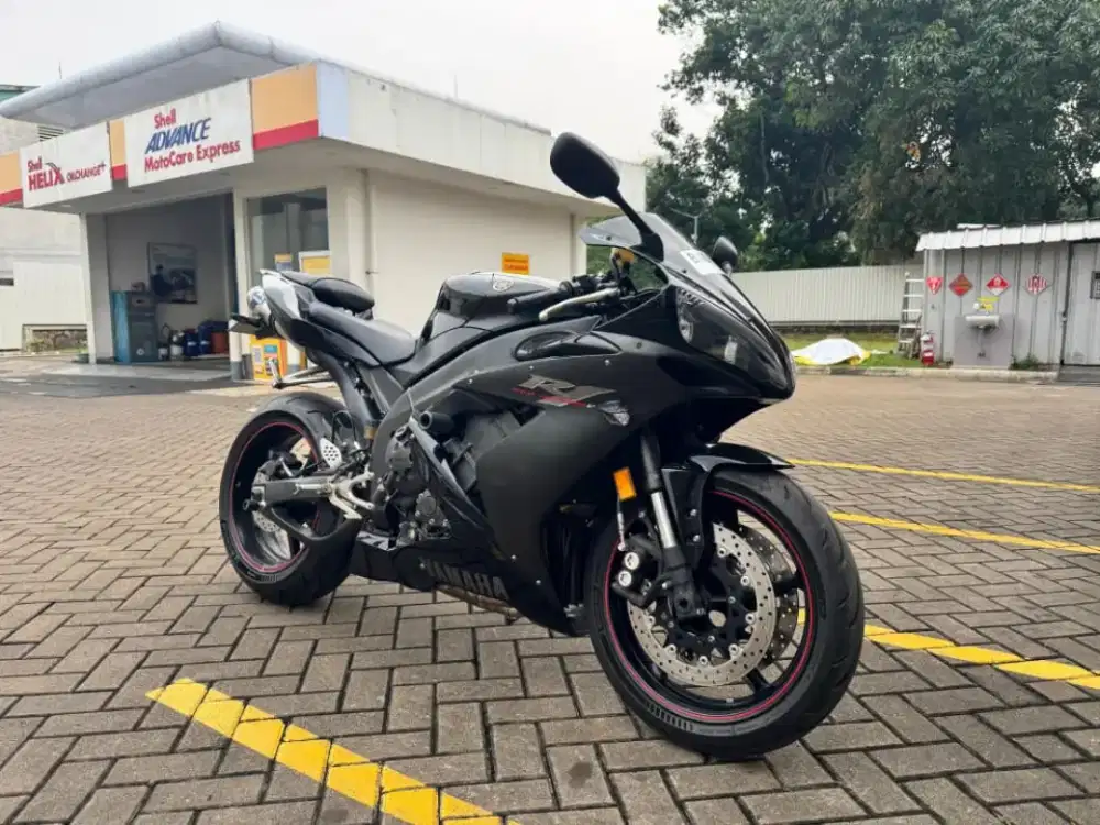 Bismillah for sale/tt/barter hobby- Yamaha YZF R1 2005 Full Paper