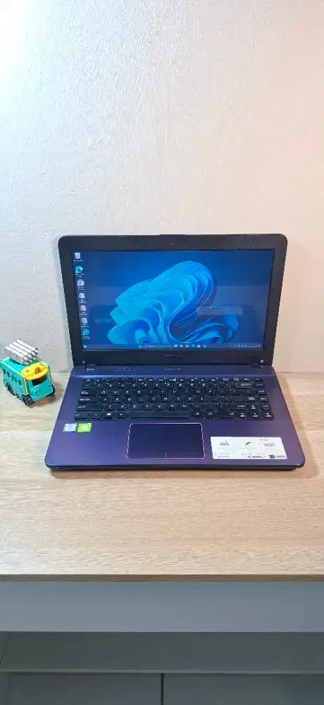 Asus x441 i3 gen 7 nvdia ram 8 ssd 480