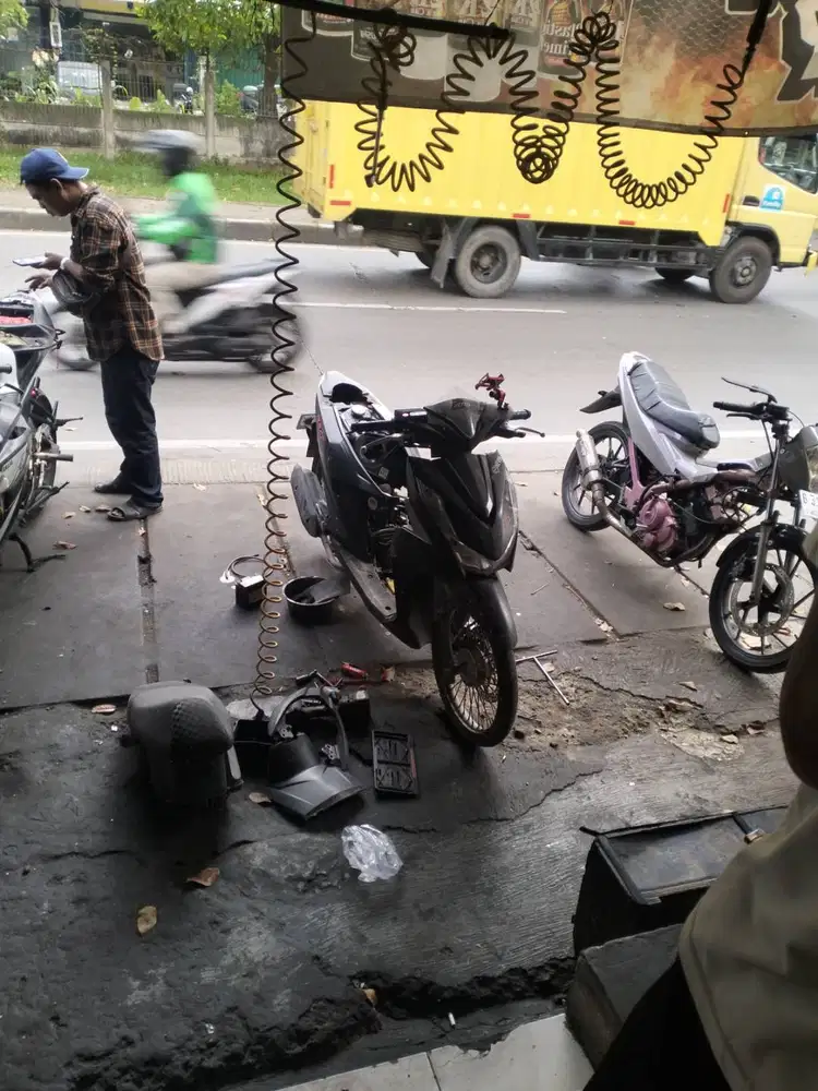 LOWONGAN MEKANIK MONTIR