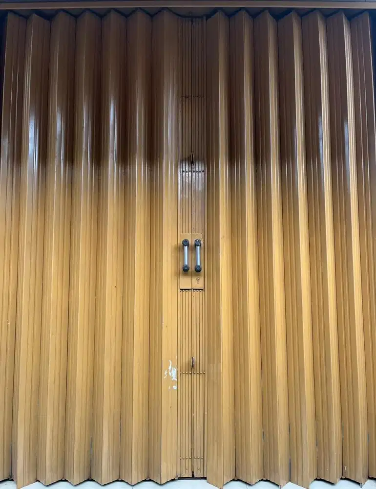 Rolling Door Bekas